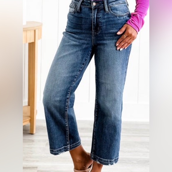 Judy Blue Look at Me Now High Rise Vintage Wash Crop Wide Leg Jeans - Picture 5 of 9